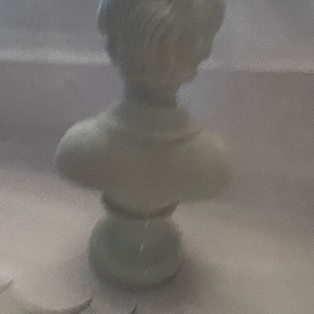 Andrea By Sadek Child Boy Bust Statue / Figurine - Picture 2 of 3